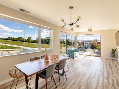 Community Lounge at Midtown Reserve Apartments